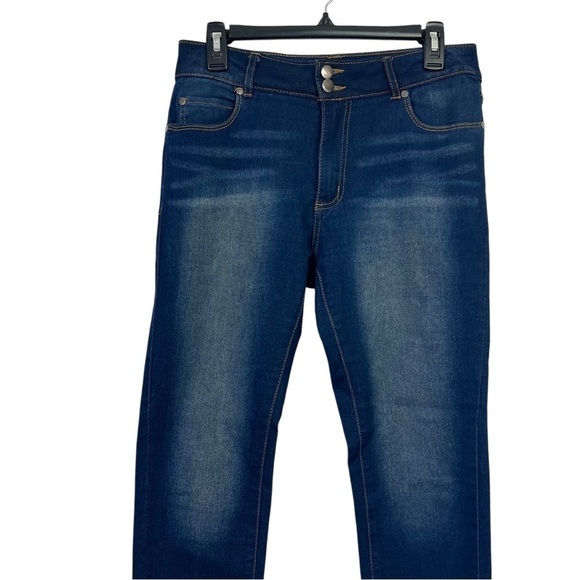 Tahari Women’s Blue Jeans Sz 10/30 Dark Wash Skinny Stretch Pockets Distressed - Picture 2 of 12